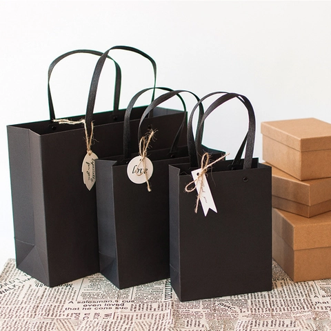 Solid Color Gift Paper Bag With Rivet Reinforced Handle And Greeting Hanging Tag For Birthday Party Holiday Wedding