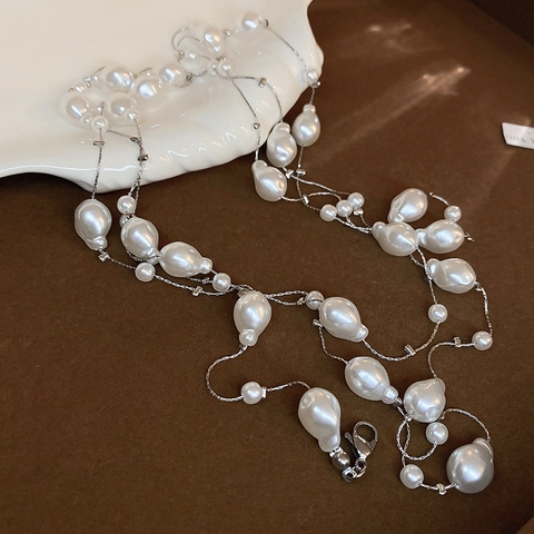 Long Collier De Künstliche Perles Avec Chaîne En Alliage Argenté Imitation Künstliche Perles Baroques Sautoir Multi-Rangs Élégant Pour Femme