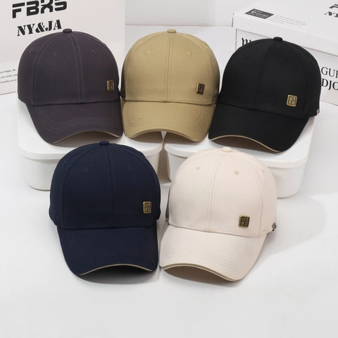 Cappellino Da Baseball In Cotone Unisex Con Distintivo In Metallo Retro Regolabile Protezione Solare Outdoor Cappello Casual