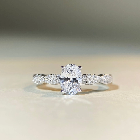 925 Sterlingsilber Ovaler Moissanit Ring Für Damen Luxuriös Gedrehter Pave Strass Verlobungs Hochzeit Band Schmuck