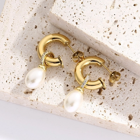 C-Vormige Hoop Drop Oorbellen Met Roestvrij Staal Witte Kunstparel En Zirkoon Mode Elegante Franse Stijl Sieraden Voor Dames