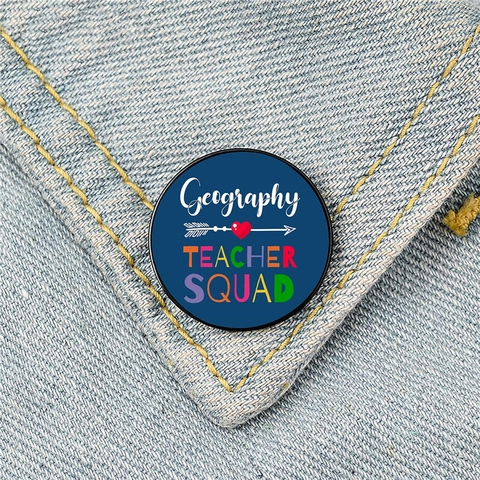 Broches Redondos Creativos de Metal Esmaltado para Regalo Día del Maestro Geografía Matemáticas Maestro de Jardín de Infantes Pines Estampados Joyería Unisex