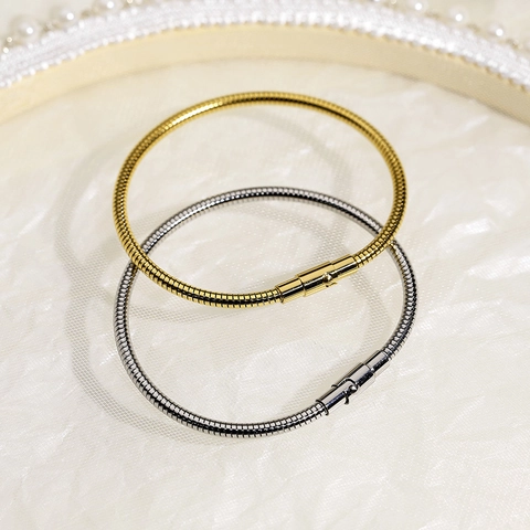 Bracciale Minimalista A Catena Serpente Tonda Acciaio Inossidabile 316L Micro Elastico Gioiello Versatile Con Chiusura A Pressione