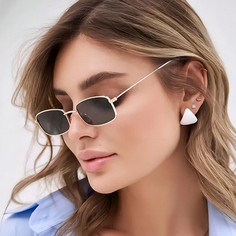 Retro Small Square Metal Frame Sunglasses UV400 Protection Fashionable Eyewear For Men And Women Street Style