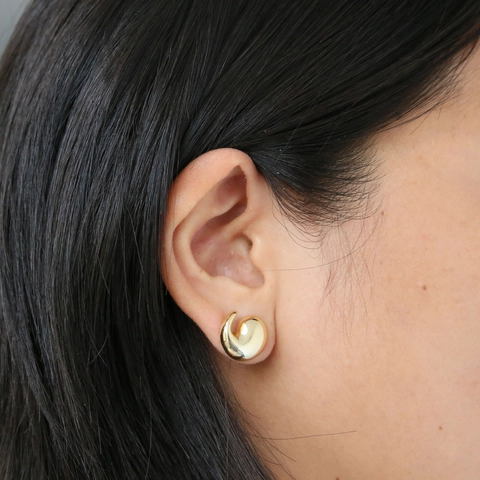 Brass 18K Gold Vergoldete Tropfen Ohrstecker Minimalistische Polierte Organische Komma Form Mode Schmuck Für Frauen