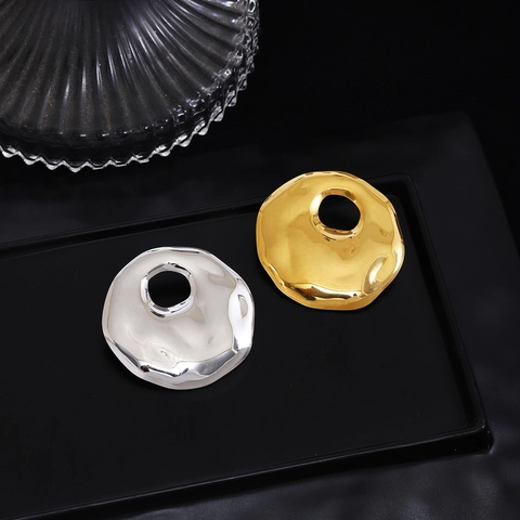 Broche Redondo de Aleación Hueco Textura Martillada Irregular Pin Geométrico Minimalista de Lujo Moda Joyería para Traje Mujer Hombre