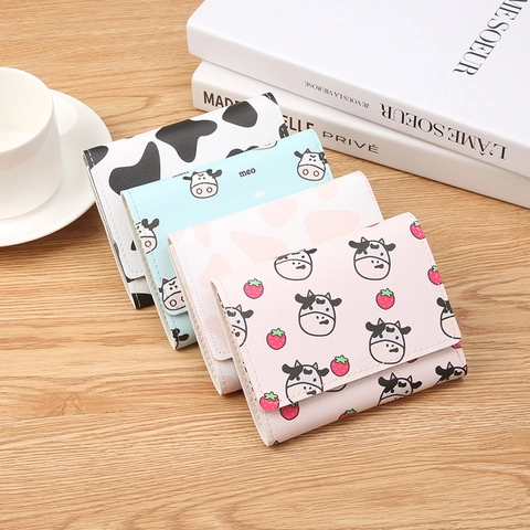 Damen Süße Kuh-Print Tri-fold Mini Geldbörse PU-Leder Multi-Kartenfächer Ausweis-Fenster Druckknopf Verschluss Kawaii Geldbeutel