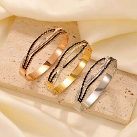 Fashion Stainless Steel Butterfly Bangle For Women Rhinestone Hollow Heart Roman Numeral Rose Gold Silver Plated Jewelry Gift