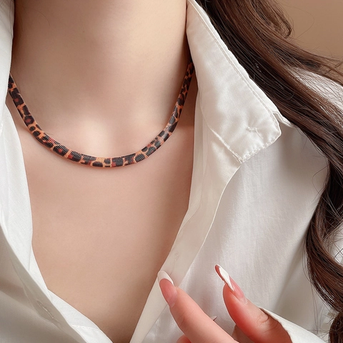 Stainless Steel Leopard Print Herringbone Chain Choker Necklace Fashion Geometric Wavy Striped Snake Chain For Women Jewelry