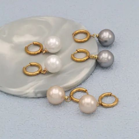 Eleganti Orecchini A Cerchio Con Künstliche Perle Tonde E Perno In Acciaio Inossidabile Gioielli Di Moda Vintage Placcati Oro Per Donna