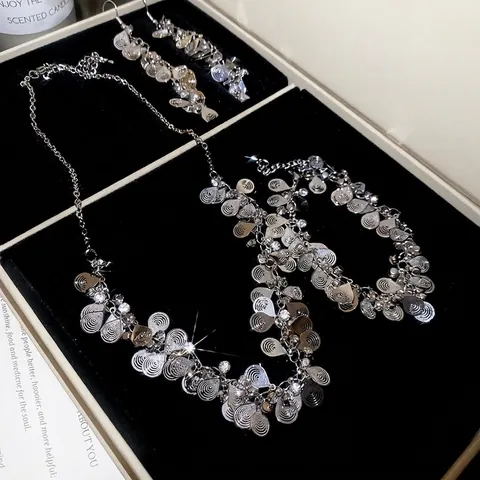 Collar Pendientes Pulsera Joyería Gota De Agua Hueca Diamante De Imitación Lujo Elegante Brillante Borla Mujer