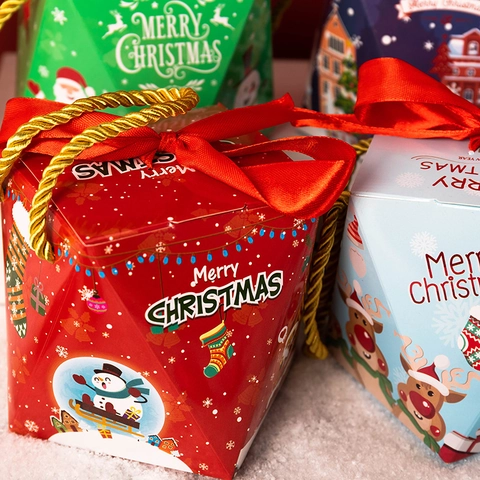Christmas Gift Boxes Cardboard Ribbon Handheld Candy Apple Packaging Cartoon Santa Snowman Reindeer Pattern Holiday Party Favor Decorative