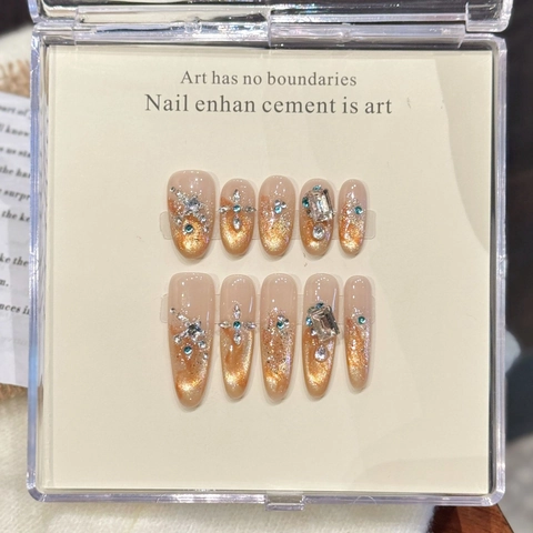 Handmade Gold Cat Eye Press On Nails Long Almond Gradient Luxury Rhinestone Crystal False Nails For Women Artificial Art