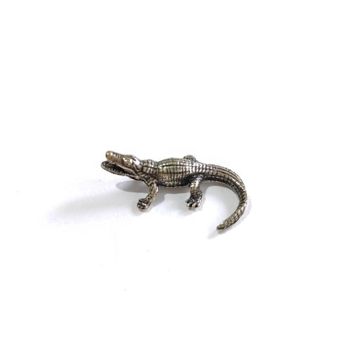 Mini Statuetta Coccodrillo Lucertola Camaleonte Vintage Lega Ottone Animale Ornamento Scrivania Micro Paesaggio Arredo Tè