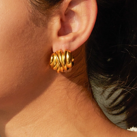 Ribbed Wave Geometric Stud Earrings Stainless Steel 18K Gold Plated French Retro Textured Minimalist Jewelry For Women