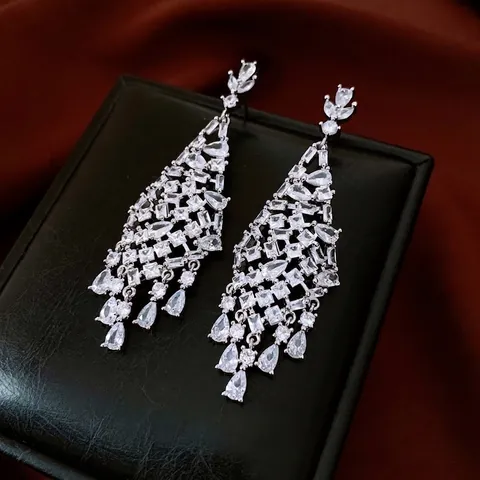 Luxus Zirkon Wassertropfen Quasten Hängeohrringe Für Damen Kupfer Mit 925 Sterling Silber Ohrstecker Hohl Geometrisch