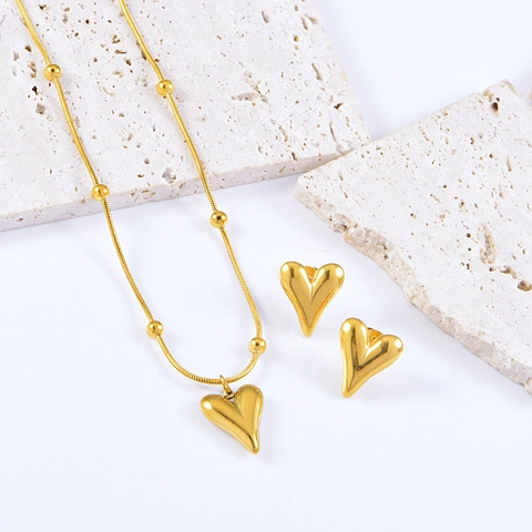 Titaniumstaal Hart Sieradenset Ketting Armband Oorknopjes Voor Dames Verguld Slangenketting Mode Accessoires