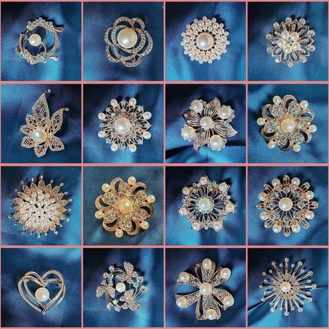 Lussuosa Spilla a Fiore in Lega per Donna Elegante Spilla a Camelia con Perle Artificiali e Strass per Accessori da Gioielleria per Banchetti nuziali