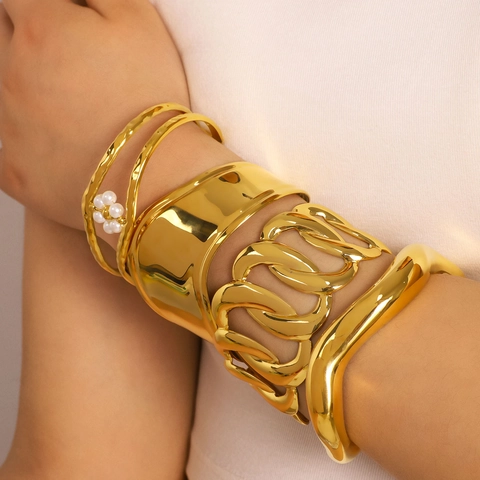 Exaggerated Wide Open Cuff Bracelet For Women Stainless Steel 18K Gold Plated Waterproof Hypoallergenic Punk Style