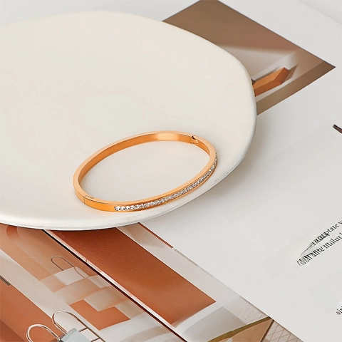 Stainless Steel Half Circle Rhinestone Bangle For Women Rose Gold Gold Silver Minimalist Elegant Oval Hinged Bracelet Jewelry