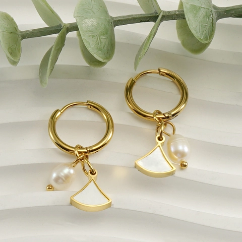 Pendientes De Gota Con Perla Artificial Y Concha En Forma De Abanico Acero De Titanio Chapado En Oro Vintage Francés