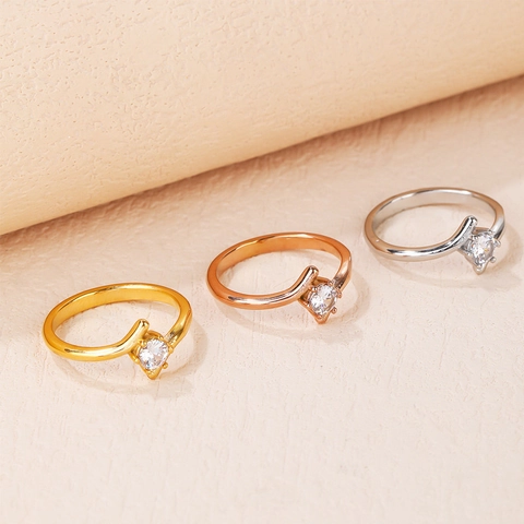 Titanium Stalen Zirkonia Ring Voor Vrouwen Klauwzetting Kruis Curve Bypass Ontwerp Luxe Mode Sieraden Cadeau