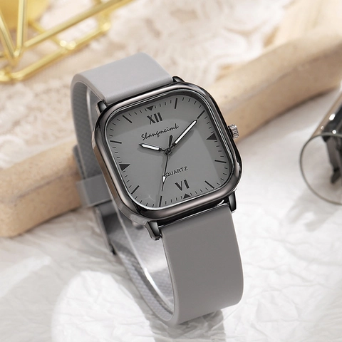 Orologio Al Quarzo Quadrato Con Cinturino In Silicone Numeri Romani Display Analogico Moda Semplice Minimalista Per Donna