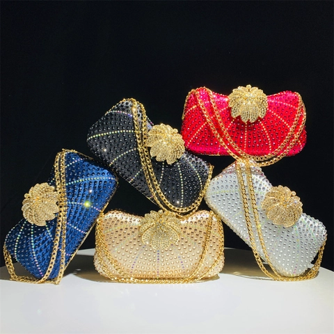 Rhinestone Evening Clutch Bag Women Luxury Shell Handbag With Sparkling Flower Clasp And Metal Chain Strap Formal Party Bag