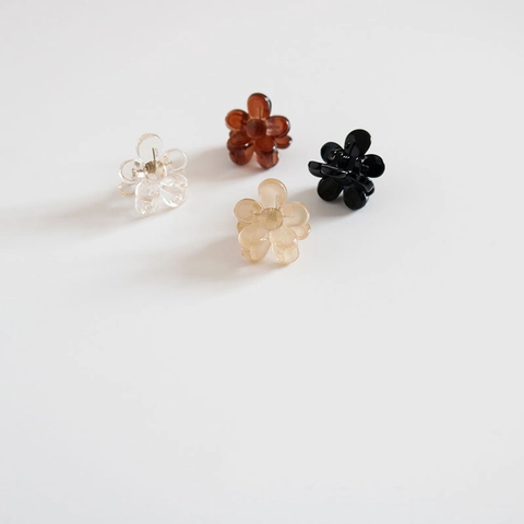 Mini Flower Hair Claw Clips Acrylic Resin Small 5-Petal Hairpins Bangs Side Clips Simple Retro For Women Girls