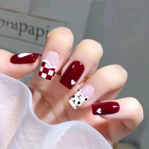 Press On Nails Cartoon Tiger Heart Checkered Burgundy White Glossy Short Square False Nails For Women