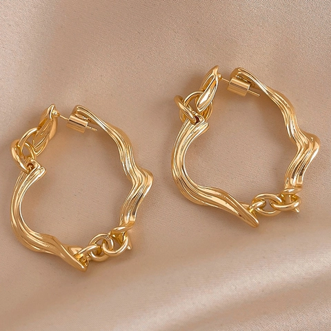 Unregelmäßige Gestreifte Verdrehte Geometrische Creolen Für Damen Legierung Golden Mit 925 Sterling Silber Ohrstecker