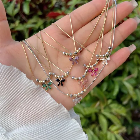 Collar con Colgante de Lazo de Cobre Bañado en Oro 18K para Mujer Cadena de Cuentas Hecha a Mano Perla Artificial Circonia Joyería