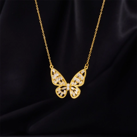 Collar con Colgante de Mariposa de Circonia para Mujer Cadena de Clavícula de Cobre y Acero de Titanio Joyería de Moda