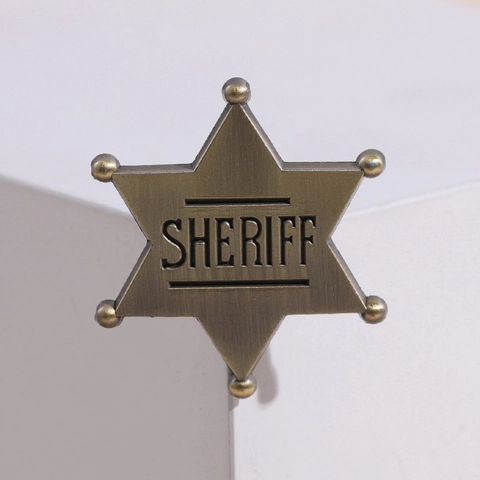 Vintage Hexagonal Star Brooch Alloy Bronze Sheriff And Dilf Hunter Badge Funny Western Cowboy Style Jewelry