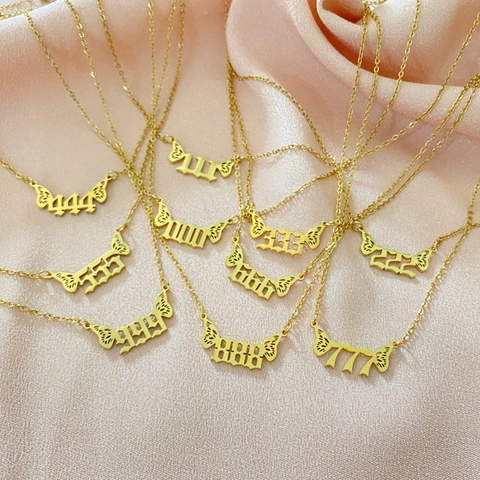 Collar Números Ángel Alas Mariposa Acero Inoxidable Chapado Oro 18K Colgante Suerte Joyería Mujer Estilo Vintage
