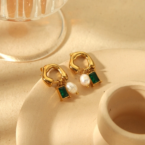 Orecchini Pendenti In Acciaio Inossidabile Perla Artificial E Cristallo Verde Smeraldo Placcati Oro 18k Cerchi Per Donna