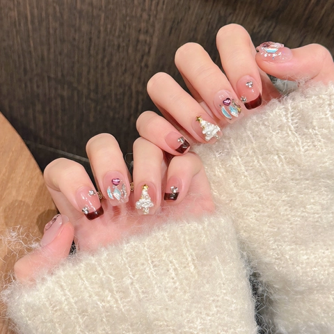 Faux Ongles Press On Faits Main Thème Noël Style Français Arbre Relief Strass Künstliche Perle Ongles Réutilisables Femmes