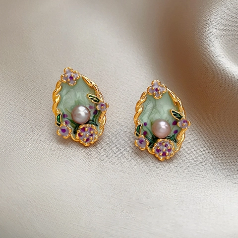Pendientes de Botón Estilo Palacio Vintage Francés Aleación Esmalte Oval Flor Con Perla Artificial y Poste de Plata para Mujer Joyería Elegante