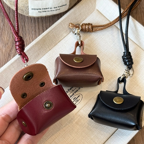 Collier Mini Sac En Cuir PU Vintage Pendentif Pochette Pour Écouteurs Avec Bouton Pression En Alliage Chaîne De Pull Rétro