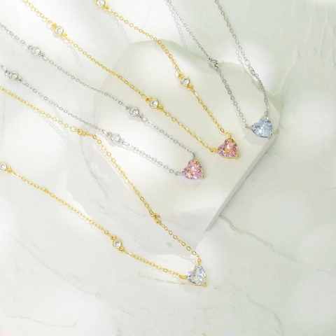 Copper Heart Pendant Necklace Micro Pave Zircon Sweet Romantic Jewelry For Women Elegant Sparkling Clavicle Chain