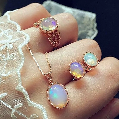 Ovaler Irisierender Mondstein Halskette Ohrringe Ring Legierung Roségold Vintage Hohl Schmuck Für Damen