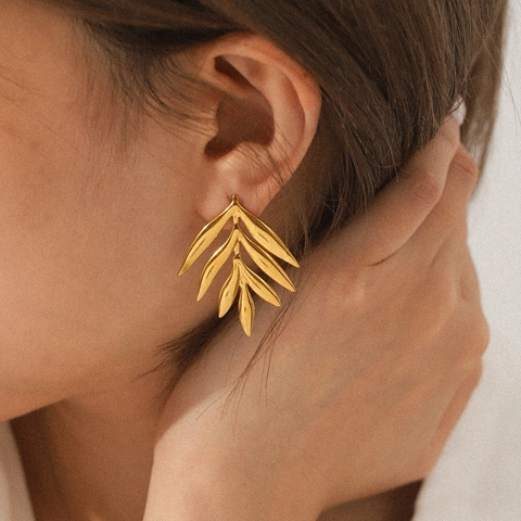 Minimalist Leaf Stud Earrings 18K Gold Plated Stainless Steel Geometric Jewelry For Women Water Resistant Non-Fading INS Style