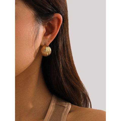 Pendientes De Aro Gruesos En Forma De C De Acero Inoxidable Chapado En Oro De 18K Textura Martillada Diseño Único Para Mujer