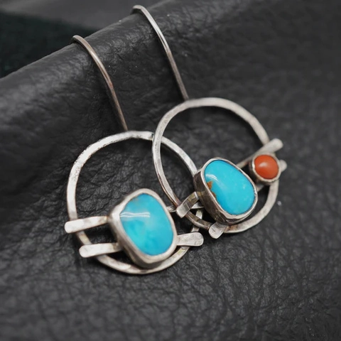 Retro Bohemian Turquoise Earrings For Women Antique Silver Irregular Asymmetric Gypsy Style Ethnic Jewelry With Red Bead