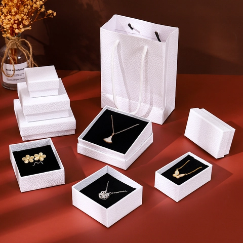Minimalist Litchi Texture Jewelry Box For Rings Earrings Necklaces Bracelet Elegant Paper Gift Box With Velvet Liner Case