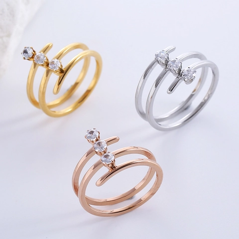 Anello a Spirale a Triplo Strato in Acciaio Inossidabile Con Zirconi Rotondi Anello Geometrico Personalizzato Per Donna Gioielli