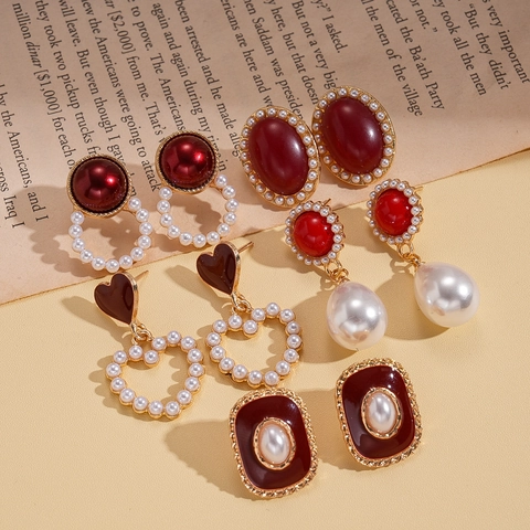 Pendientes De Corazón Geométricos Vintage Aleación Imitación Perla Artificial Resina Roja Diseño Con Poste De Plata Para Mujer