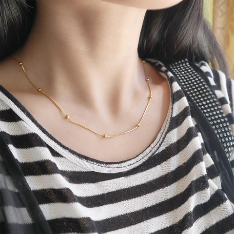 Collar Minimalista de Acero Inoxidable Chapado en Oro de 18K con Cadena de Serpiente y Cuentas para Mujer Joyería