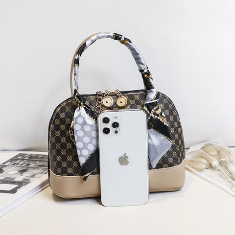 Muschel Handtasche Monogramm Druck PU Leder Umhängetasche Mit Schal Griff Dekor Und Metallkette Damen Mode