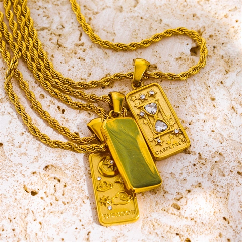 Collana Pendente Carta Tarocchi Vintage Acciaio Inossidabile Placcato Oro 18K Medaglione Quadrato Catena Twist